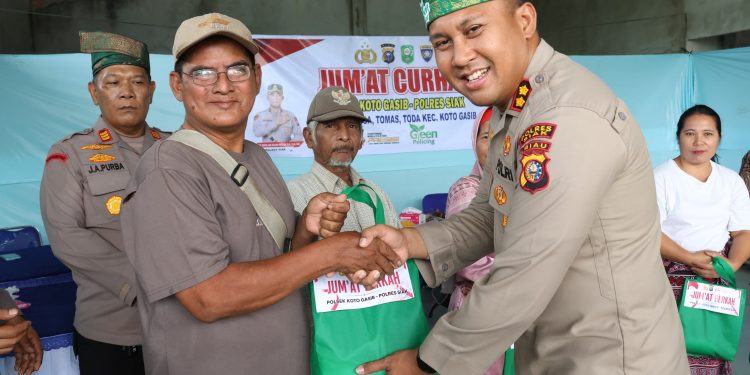 Gelar Jumat Curhat dan Green Policing di Koto Gasib, Kapolres Siak Ajak Warga Jaga Alam dan Kamtibmas