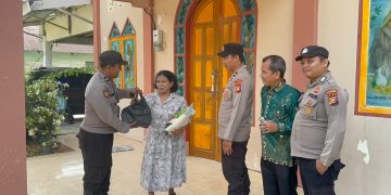 Polsek Singingi Laksanakan Minggu Kasih, Salurkan Bantuan Sembako dan Tampung Aspirasi Warga