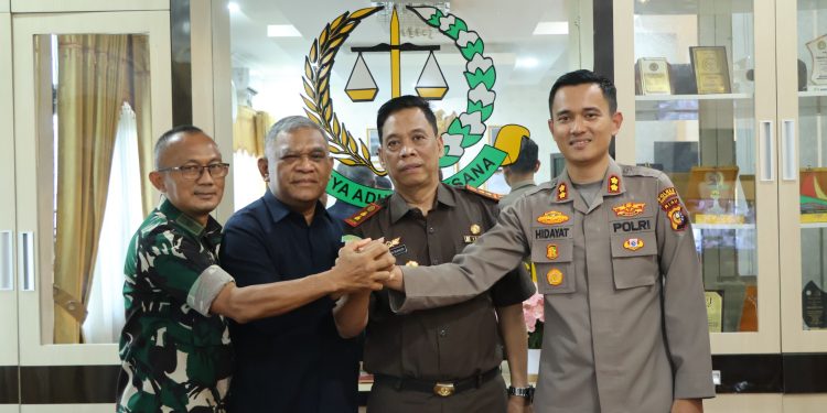 Polres Kuansing Jalin Silaturahmi ke Kejari, Perkuat Sinergi pada Peringatan Hari Bakti Adhyaksa ke-66