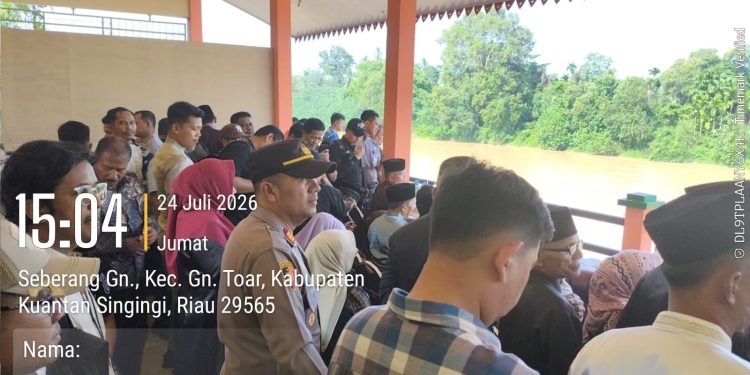 Ribuan Penonton Padati Hari Pertama Pacu Jalur Rayon IV di Gunung Toar, Kapolres Kuansing Pastikan Pengamanan Berjalan Optimal