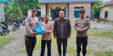 Polsek Kuantan Tengah Salurkan Sembako dan Serap Aspirasi Warga Melalui Program Minggu Kasih