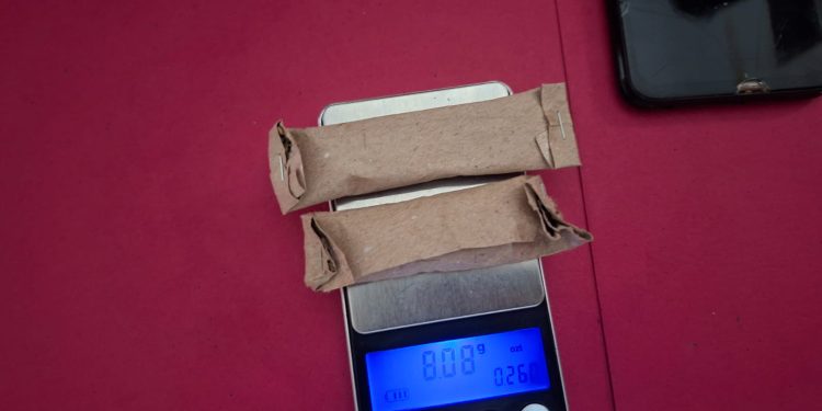 Berantas Narkotika, Dua Pengedar Ganja Ditangkap Polsek Kabun, Barang Bukti 8,08 Gram Ganja Kering