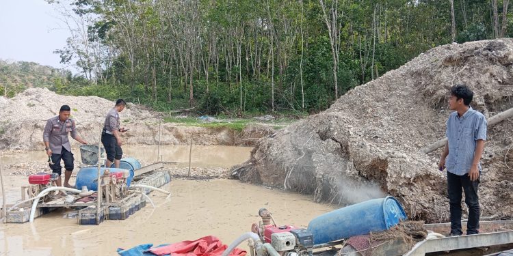 Respons Cepat Layanan Kepolisian 110, Polres Kuansing Musnahkan Tiga Rakit PETI di Sungai Jering