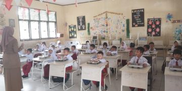 SPPG Polres Kuansing Salurkan 2.649 Porsi Makan Bergizi Gratis kepada Pelajar, Balita, Ibu Hamil dan Ibu Menyusui
