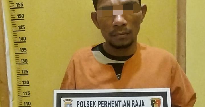 Curi Mobil Daihatsu dan Handphone, Pelaku di Tangkap Polsek Perhentian Raja