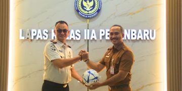 Perkuat Sinergi Pembinaan, Lapas Pekanbaru Terima Dukungan Sarana Olahraga dari Dispora Kota Pekanbaru