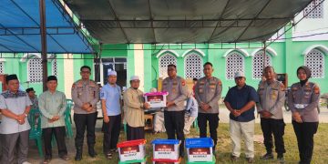 Asrama Ponpes Syekh Burhanuddin Hangus Terbakar, Kapolres Kampar Datang Sampaikan Duka dan Bantuan