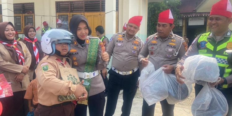 Penuh Kasih Sayang, Satlantas Polres Kampar Datang ke SLBN Bangkinang: Rayakan Kemerdekaan, Pramuka, dan Tanam Harapan Hijau