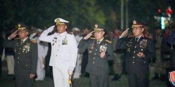 Momen Khidmat TNI-Polda Riau di Malam Renungan Suci Sambut Hari Kemerdekaan ke-81 RI