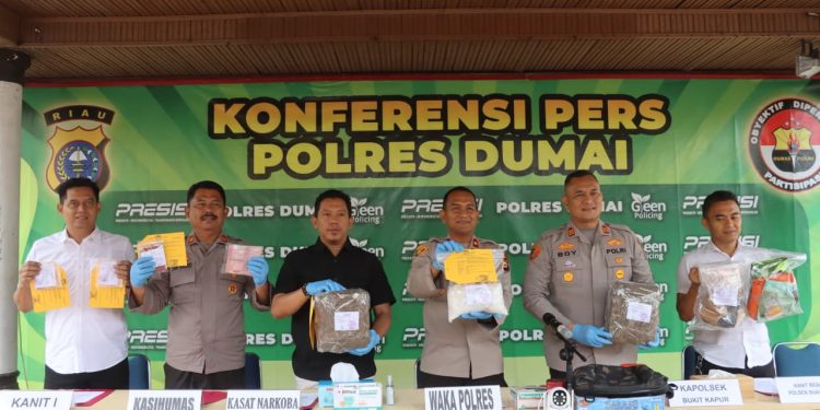 Polres Dumai Ungkap Peredaran Narkotika, Satu Tersangka Diamankan dengan Beragam Jenis Barang Bukti