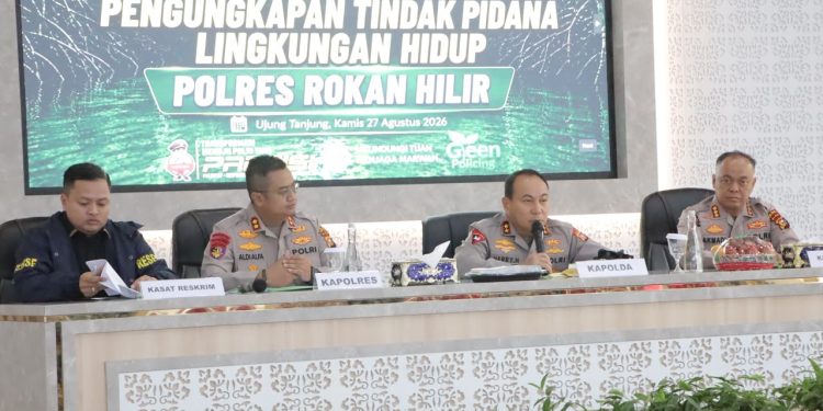Kapolda riau konfrensi pers tindak Pidana lingkungan hidup penggerusakan 133 ha hutan mangrove di kab. Rohil
