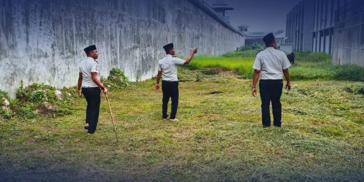 Lapas Narkotika Kelas IIB Rumbai Terus Mengintensifkan Langkah-langkah Deteksi Dini Guna Mengantisipasi Segala Potensi Gangguan Keamanan dan Ketertiban.