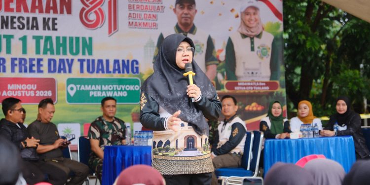 Di Tengah Car Free Day Tualang, Bupati Siak Afni Zulkifli Ajak Warga Cegah Karhutla