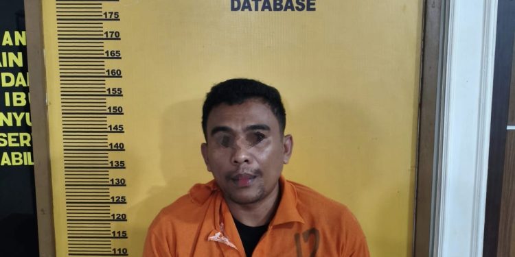 Disergap Diatas Motor, Personel Polsek Peranap Berhasil Ringkus Pengedar Sabu