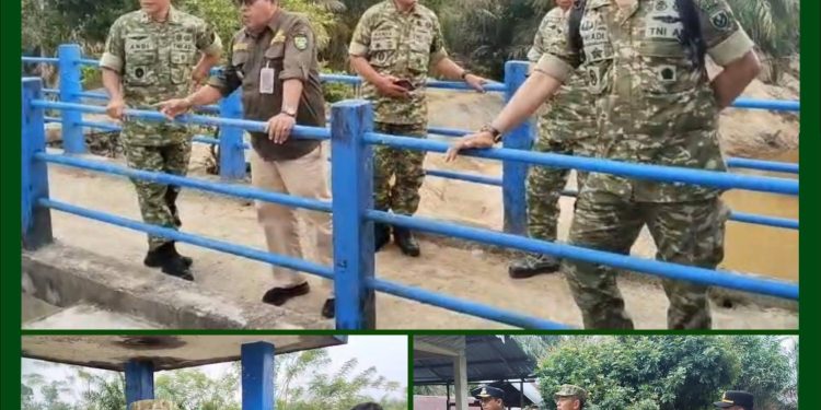 Pastikan Ketersediaan Sumber Air Mitigasi Karhutla, Tim Penyuluh Mabes TNI Tinjau Embung di Rokan IV Koto