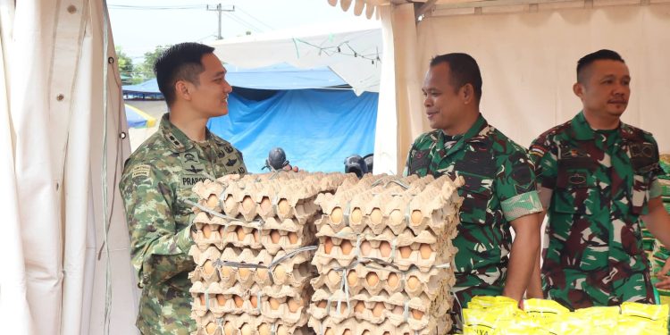 Kodim 0313/KPR Gelar Bazar Murah Sambut HUT ke-81 TNI, Ratusan Paket Sembako Diserbu Warga.