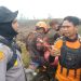 KAPOLRES PELALAWAN PIMPIN LANGSUNG PEMADAMAN KARHUTLA DIDESA RANTAU BARU, API BERHASIL DIJINAKKAN