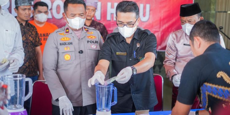 Polres Rohul Bersama Kejaksaan dan Pengadilan Musnahkan 961,5 Gram Sabu dan 229 Butir Ekstasi