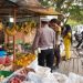Polresta Pekanbaru Pastikan Ketersediaan dan Harga Sembako Aman, Polsek Lima Puluh Turun Langsung ke Pasar