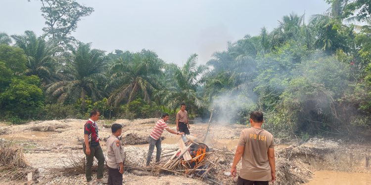 Laporan Warga Melalui Layanan Kepolisian 110, Polsek Kuantan Tengah Tertibkan Rakit PETI