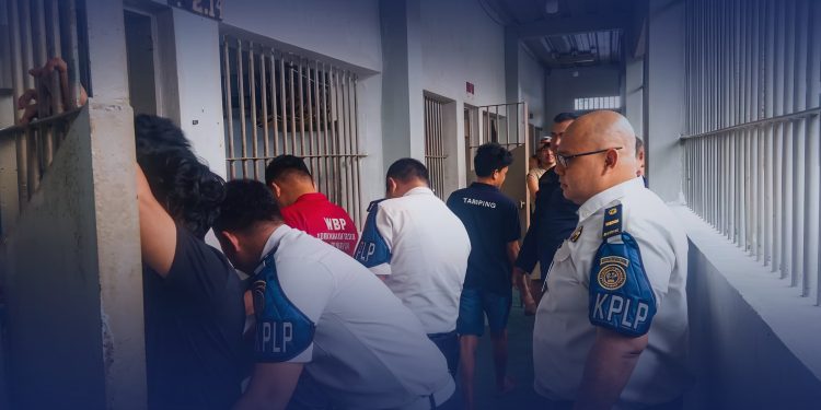 *TINGKATKAN KEWASPADAAN DAN CEGAH BARANG TERLARANG LAPAS NARKOTIKA RUMBAI GELAR RAZIA RUTIN BLOK HUNIAN*