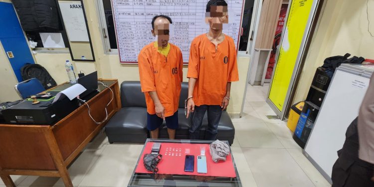 Satresnarkoba Polres Dumai Amankan Dua Pria, 10 Paket Diduga Sabu Disita