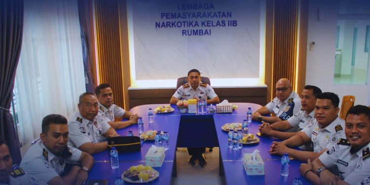 Jajaran Lapas Narkotika Kelas IIB Rumbai Ikuti Pengarahan dari Direktur Jenderal Pemasyarakatan Secara Daring