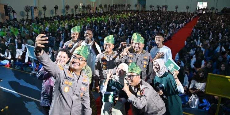 Serdik Sespimti Polri Bekali Mahasiswa UIR Soal Karhutla dan Green Policing