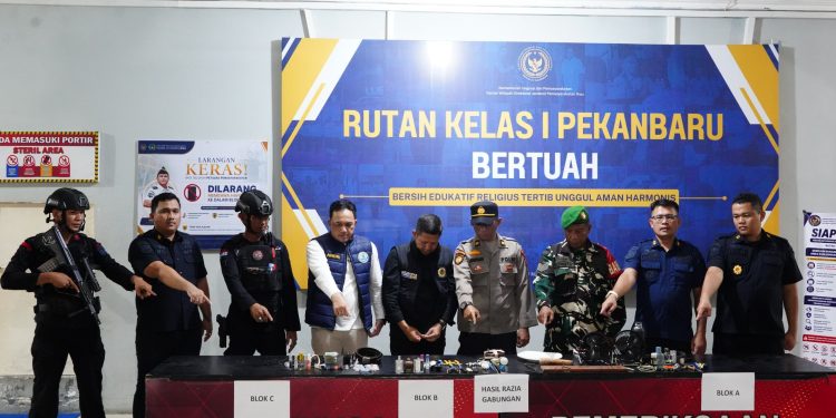 Perkuat Deteksi Dini, Rutan Pekanbaru Gelar Razia Gabungan Bersama Kanwil Ditjenpas Riau dan APH