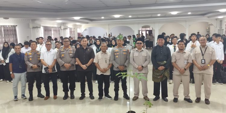 Kapolres Dumai Ajak Mahasiswa Baru Implementasikan Cinta Tanah Air dan Peduli Lingkungan