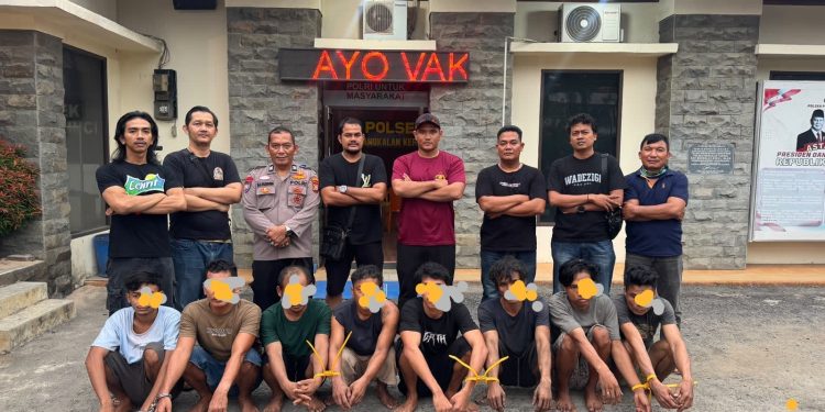 SINDIKAT PENCINCANG TRUK TERBONGKAR – POLSEK PANGKALAN KERINCI RINGKUS 8 PELAKU