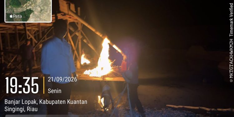 Polres Kuansing Tindak Aktivitas PETI di Gunung Kesiangan, Dua Rakit Dimusnahkan