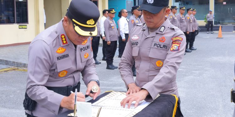 Kapolresta Pekanbaru Pimpin Pelantikan Kabag Ren dan Sertijab Kasat Samapta serta Kapolsek Kulim