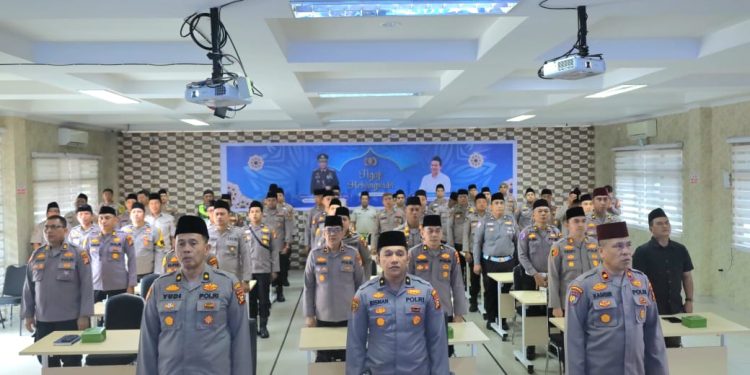 Polresta Pekanbaru Ikuti Ngaji Kebangsaan Bersama Gus Baha, Perkuat Nilai Keagamaan dan Persatuan