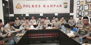 Perkuat Iman & Semangat Kebangsaan, Polres Kampar Ikut Binrohtal Bersama Kapolri dan Gus Baha Secara Virtual