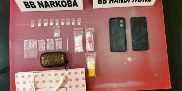 Polsek Rambah Hilir Gerebek Sebuah Kafe Dini Hari, Pria Bawa 2,12 Gram Sabu Diamankan