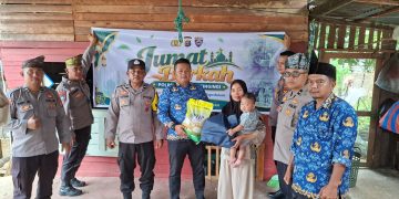 Jumat Barokah, Polres Kuansing Salurkan Sembako kepada Masyarakat