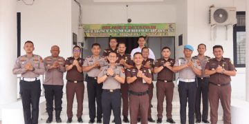 KAPOLRES PELALAWAN SILATURAHMI KE KAJARI, SEPAKAT SOLID JAGA KAMTIBMAS