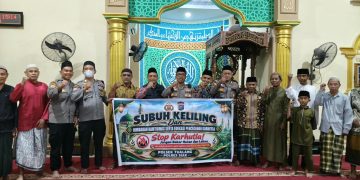 Subuh Keliling di Masjid Baitur Rahman, Polsek Tualang Sampaikan Pesan Kamtibmas hingga Tanam Pohon
