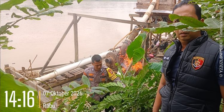 Polsek Benai Tindak Aktivitas PETI di Tanjung Simandolak, Satu Rakit Dimusnahkan