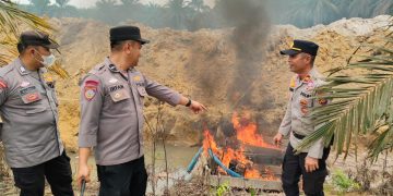 Polsek Benai Cegah Aktivitas PETI, 9 Rakit Stingkay di Sungai Langsat Ditertibkan
