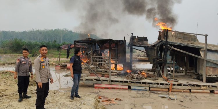 Polsek Benai Tertibkan Empat Rakit PETI di Gunung Kesiangan