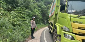 Layanan Kepolisian 110 Direspons Cepat, Polsek Kuantan Mudik Tindak Lanjuti Laka Lantas di Desa Kasang