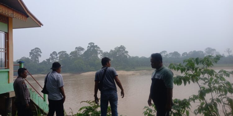 Respons Cepat Layanan Kepolisian 110, Polsek Cerenti Tindak Lanjuti Laporan PETI di Sungai Kuantan