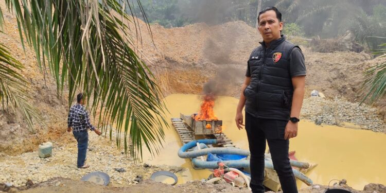 Polsek Benai Tindak Dua Rakit PETI di Sungai Jambu, Jalur Patah