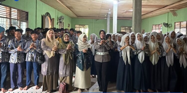 Jadilah Pelopor Keselamatan — Polres Kampar Tanamkan Disiplin Berlalu Lintas ke Generasi Muda