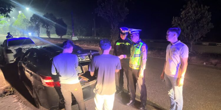 Tim Raga Polres Kuansing Gelar Patroli KRYD Malam Hari, Jaga Kamtibmas di Kota Teluk Kuantan