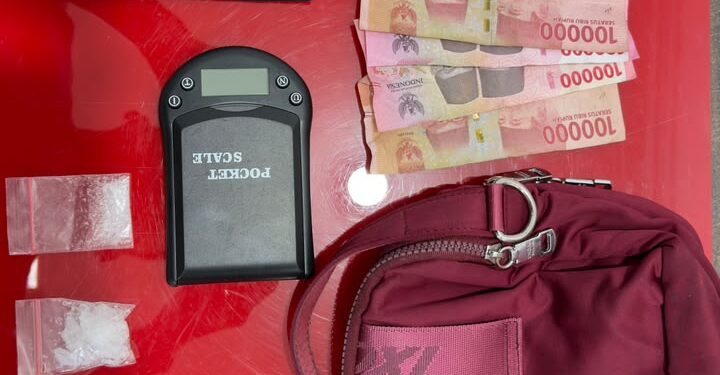 Satresnarkoba Polres Rohul Tangkap Pengedar Narkotika di Kunto Darussalam, Sita Barang Bukti 5,66 Gram Sabu