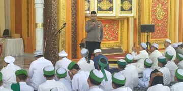 Kapolsek Kepenuhan Gelar Jumat Keliling, Imbau Warga Cegah Karhutla dan Penyalahgunaan Narkoba