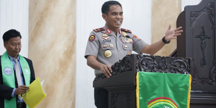Minggu Kasih di Gereja Immanuel, Wakapolda Riau: Polri Tak Boleh Berjarak dengan Masyarakat